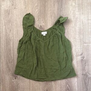 Velvet by Graham & Spencer Green Flutter Sleeve Gauze Blouse